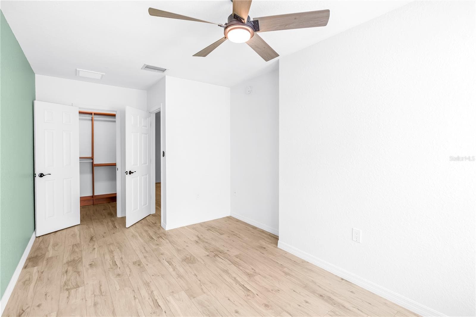 Bedroom 3 with walk-in closet - 350 2ND ST N #6, ST PETERSBURG