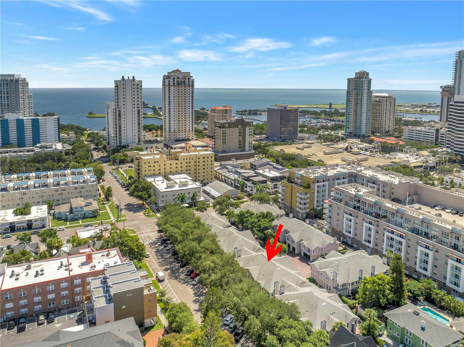 Aerial view highlights The Huntington’s prime downtown location near the waterfront, Beach Drive, parks, marinas and cultural attractions. - 350 2ND ST N #6, ST PETERSBURG