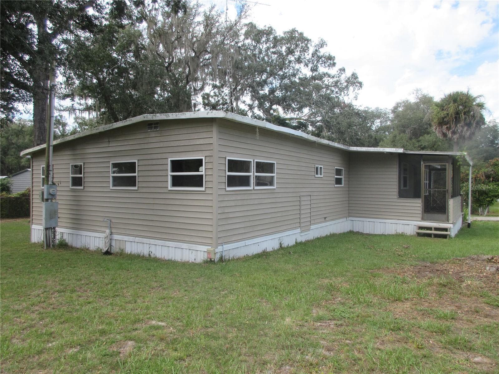 Mobile Home at 1742 SE 169TH TERRACE RD, SILVER SPRINGS, photo 5 of 91