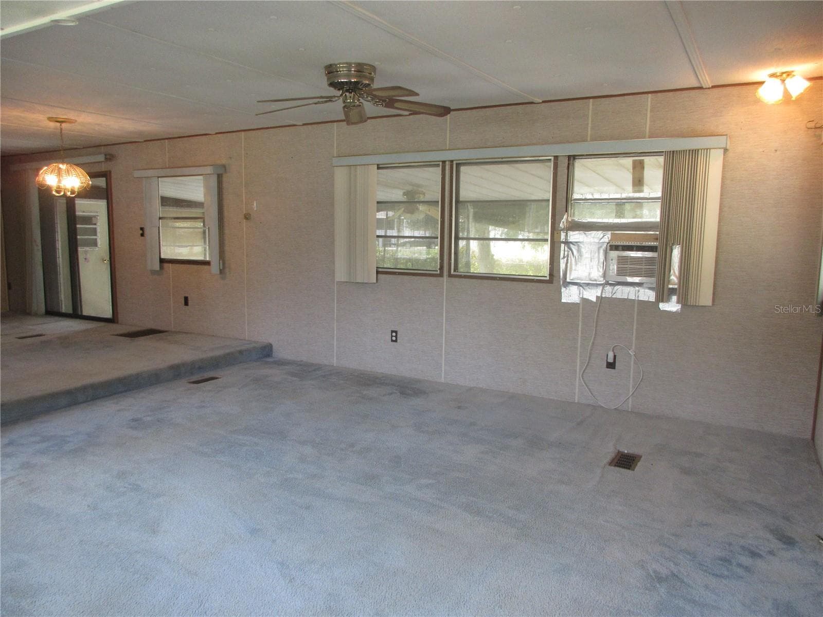 Mobile Home at 1742 SE 169TH TERRACE RD, SILVER SPRINGS, photo 17 of 91