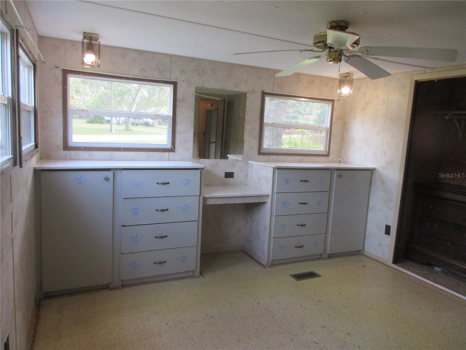 Mobile Home at 1742 SE 169TH TERRACE RD, SILVER SPRINGS, photo 36 of 91