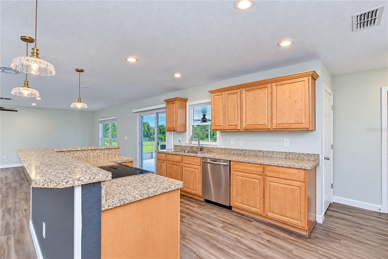 Kitchen! - 3712 GALLAGHER RD, PLANT CITY