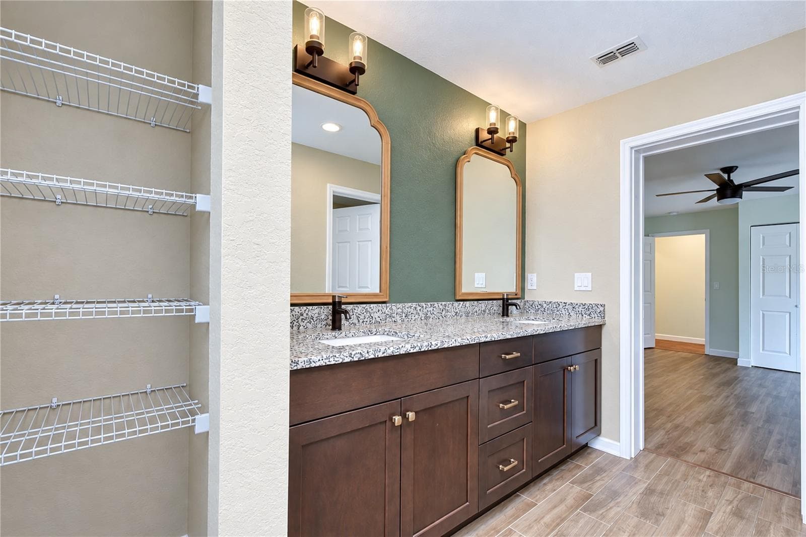 Double sink vanity! - 3712 GALLAGHER RD, PLANT CITY