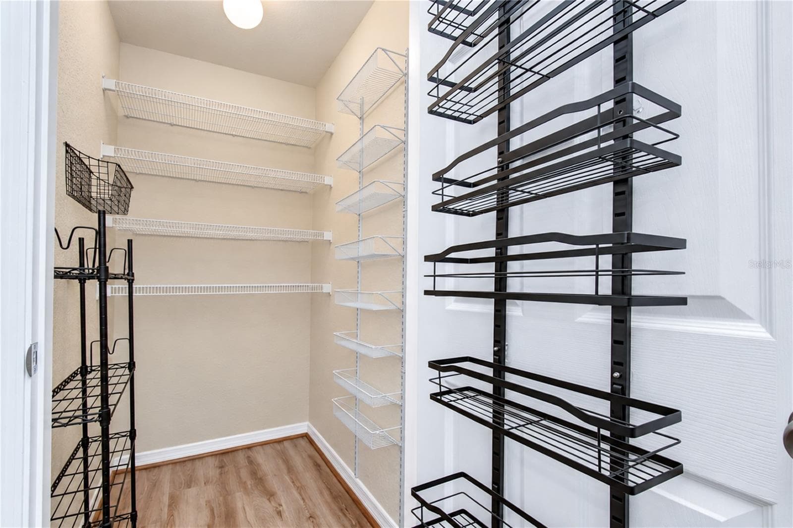 Huge storage closet! - 3712 GALLAGHER RD, PLANT CITY