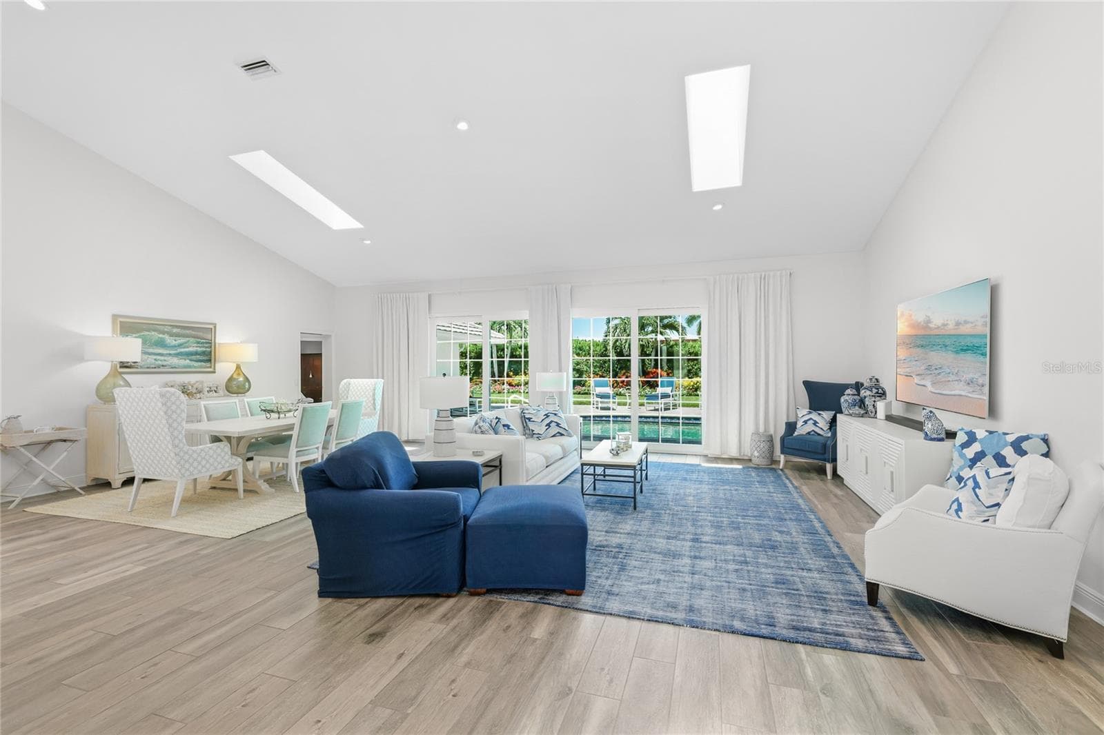 Single Family Residence at 7780 HOLIDAY DR N, SARASOTA, photo 12 of 62