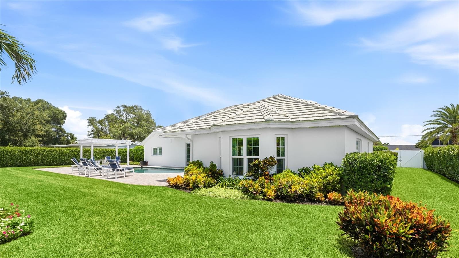 Single Family Residence at 7780 HOLIDAY DR N, SARASOTA, photo 53 of 62