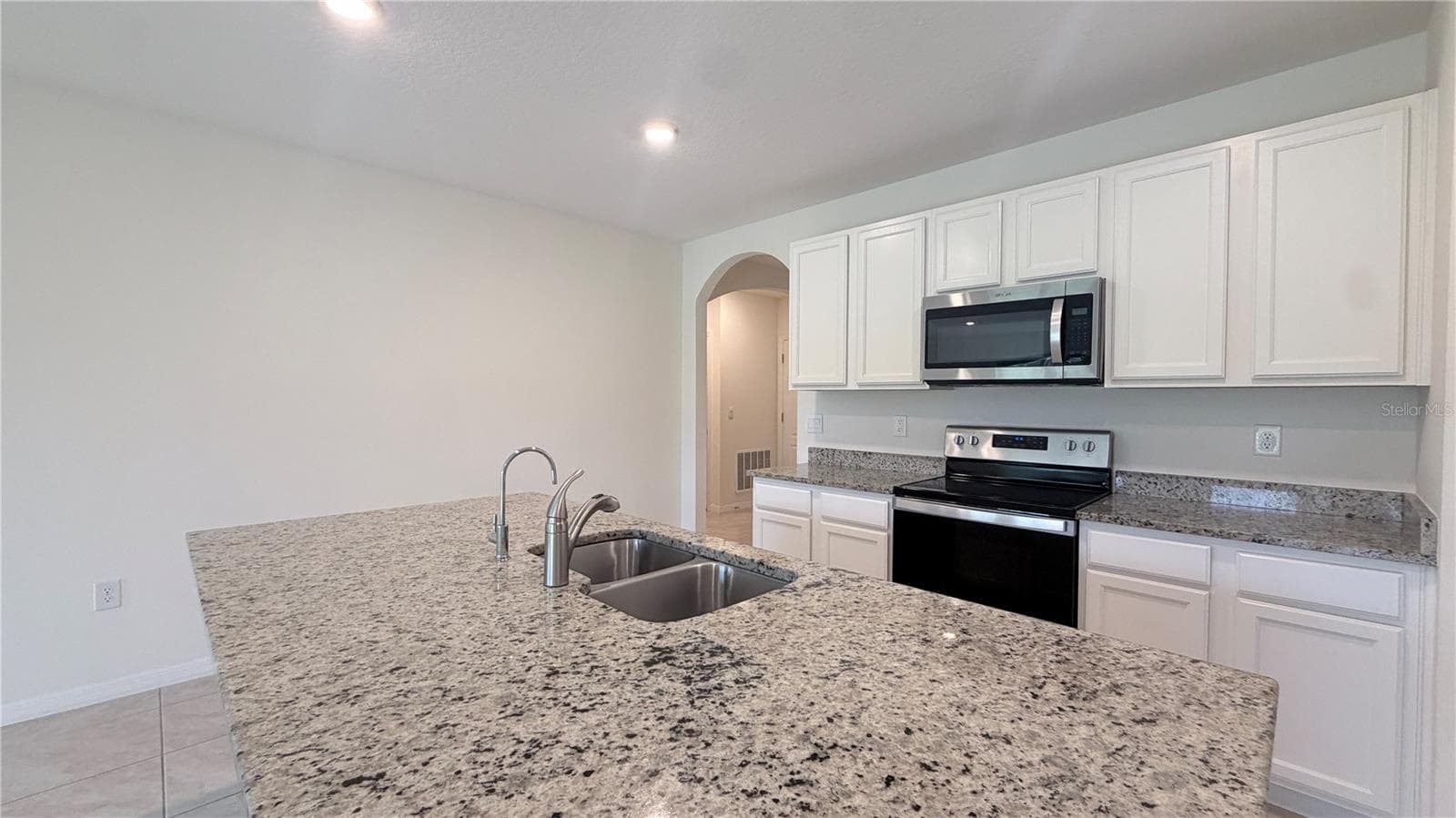 Single Family Residence at 2898 TURNSTONE RUN, ST CLOUD, photo 9 of 29