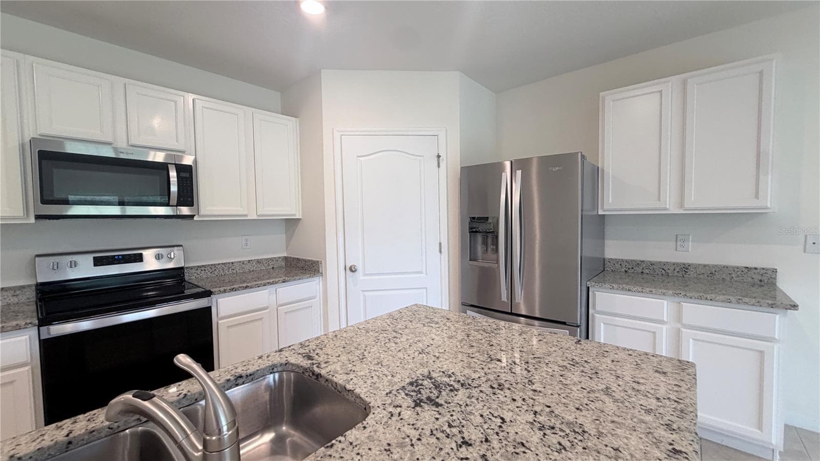 Single Family Residence at 2898 TURNSTONE RUN, ST CLOUD, photo 10 of 29