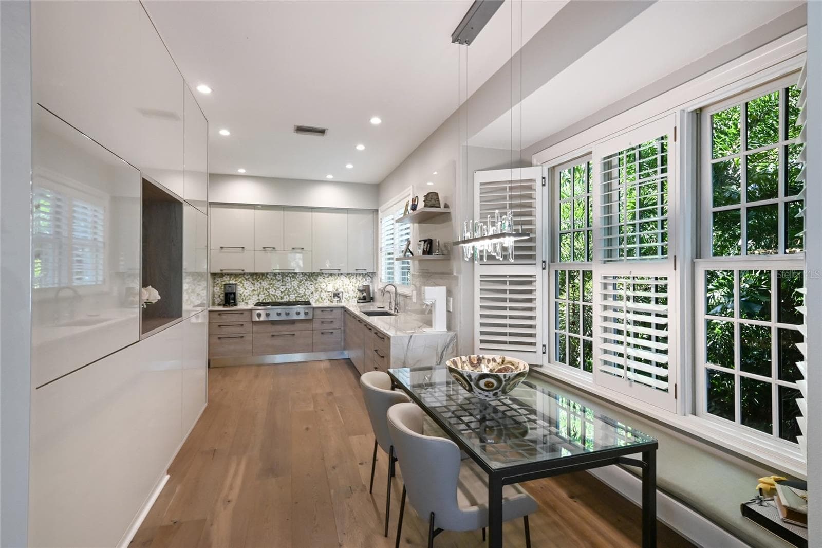 Single Family Residence at 1749 LINCOLN PARK CIR, SARASOTA, photo 15 of 52
