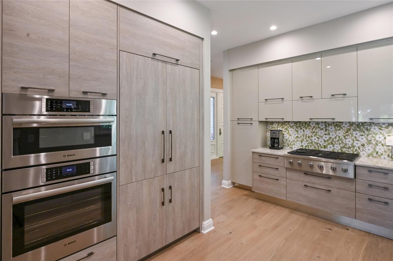 Single Family Residence at 1749 LINCOLN PARK CIR, SARASOTA, photo 17 of 52