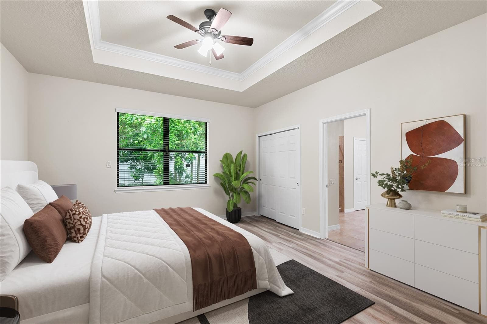 Virtually Staged - 2236 LANDSIDE DR, VALRICO