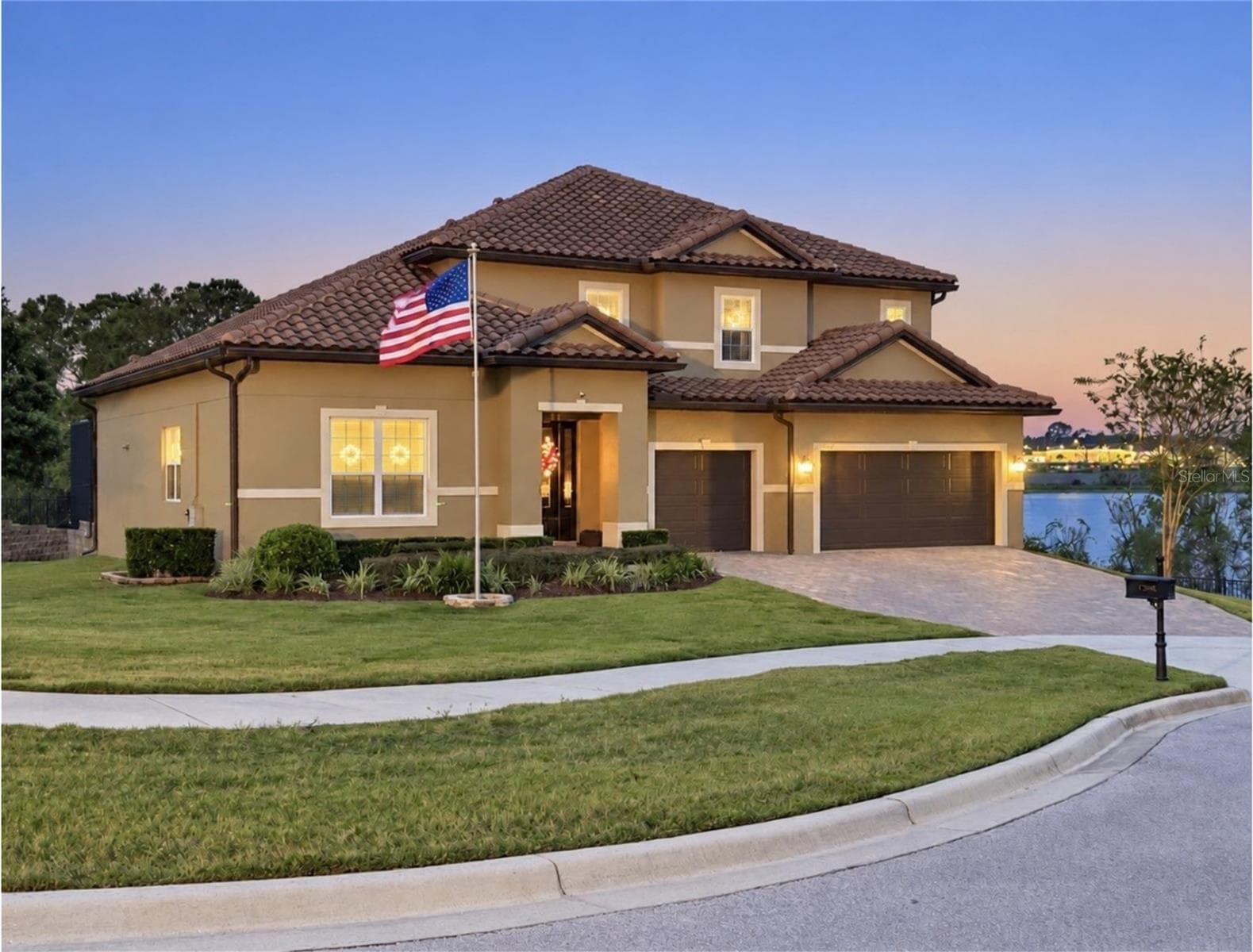 1792 BELLA LAGO DR