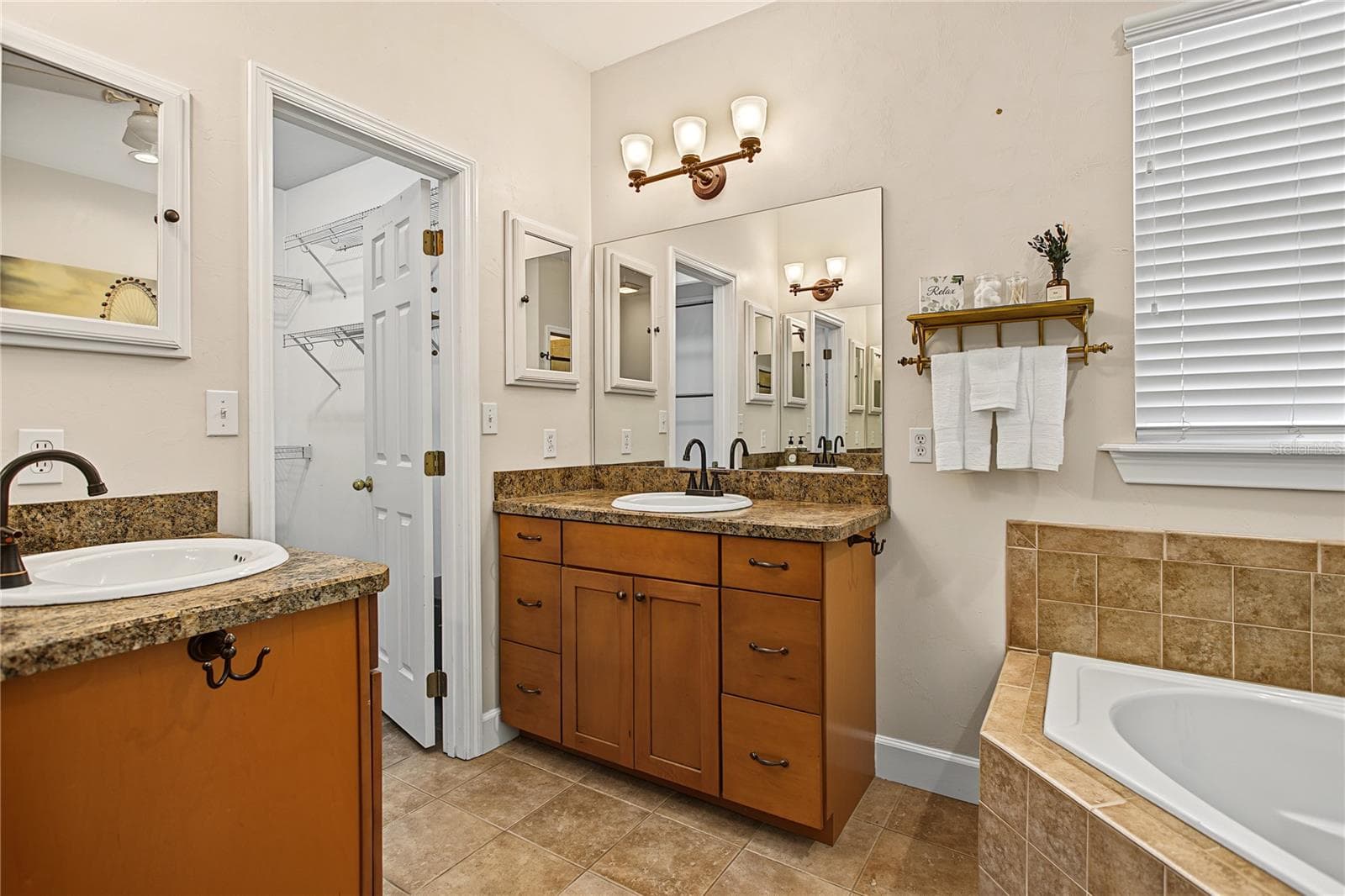 Primary bathroom - 23830 NW 182ND PL, HIGH SPRINGS