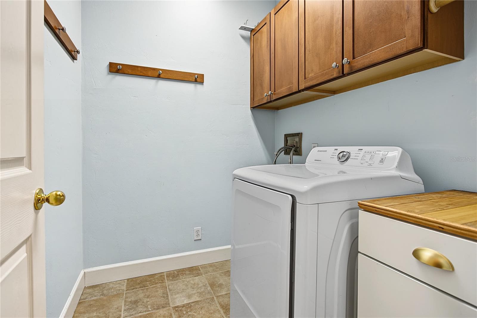 Laundry off Primary Bedroom - 23830 NW 182ND PL, HIGH SPRINGS