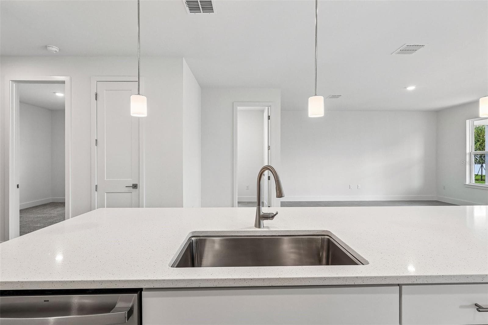 Single Family Residence at 30310 EMERALD FOREST DR, MOUNT DORA, photo 11 of 29