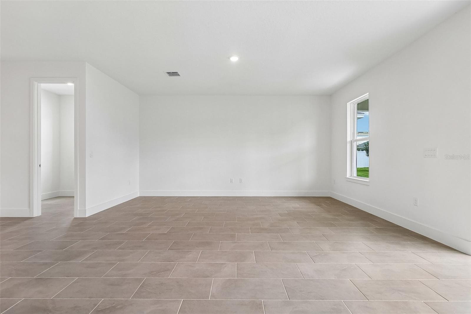 Single Family Residence at 30310 EMERALD FOREST DR, MOUNT DORA, photo 14 of 29
