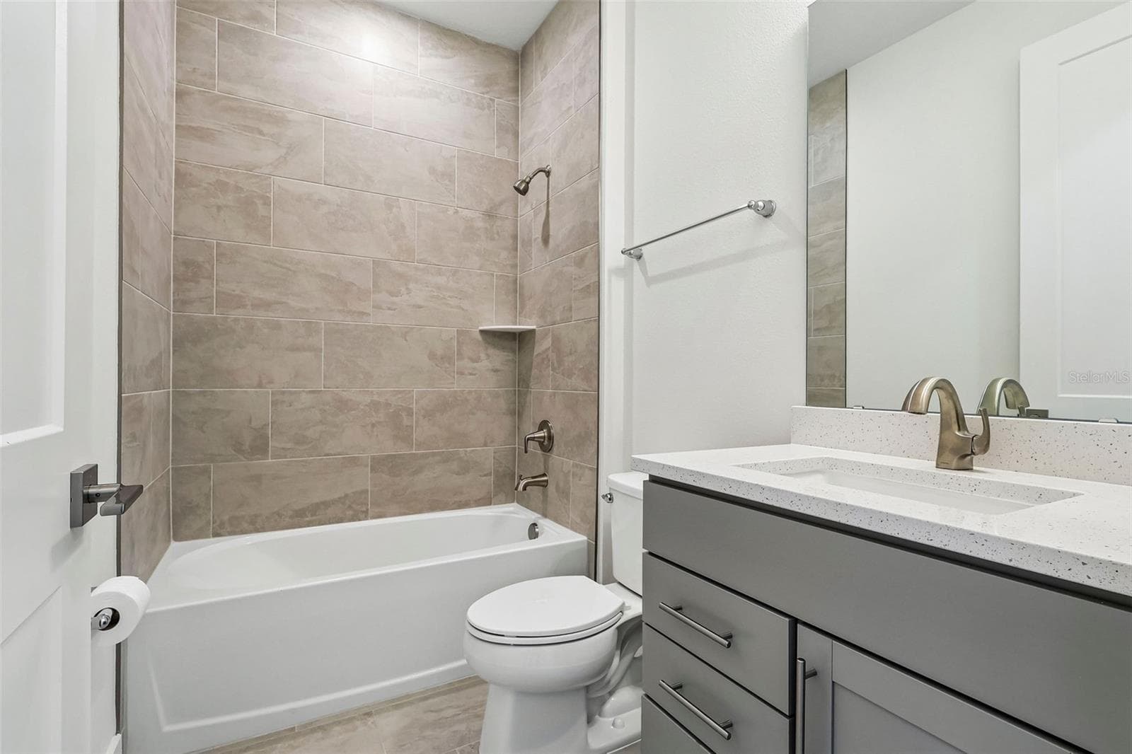Single Family Residence at 30314 EMERALD FOREST DR, MOUNT DORA, photo 21 of 33