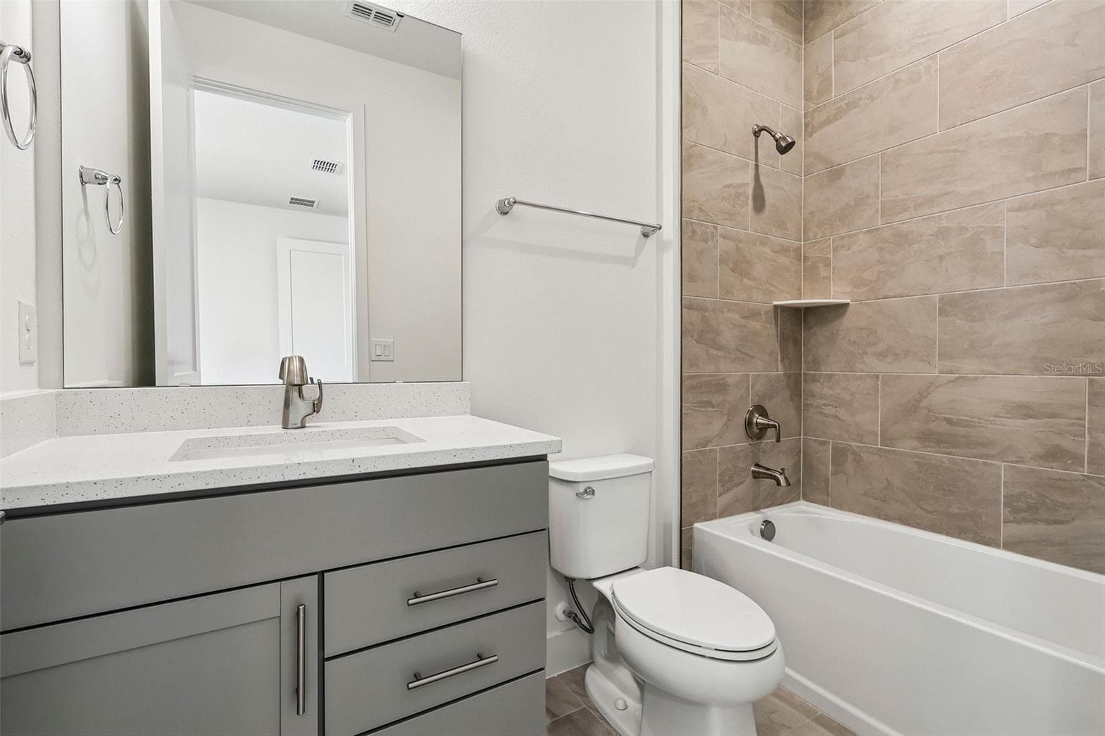 Single Family Residence at 30314 EMERALD FOREST DR, MOUNT DORA, photo 25 of 33
