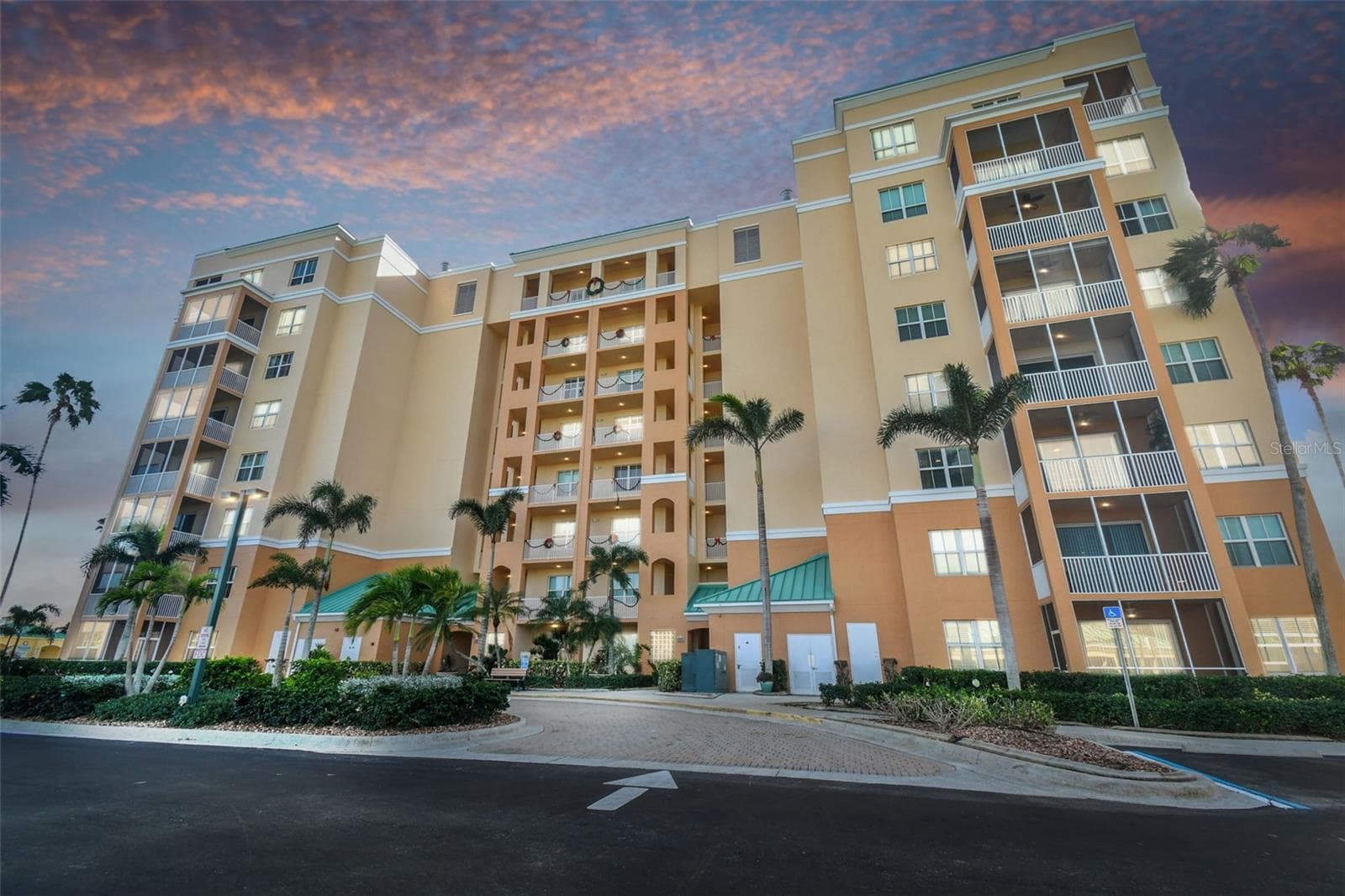 2060 MATECUMBE KEY RD #2308