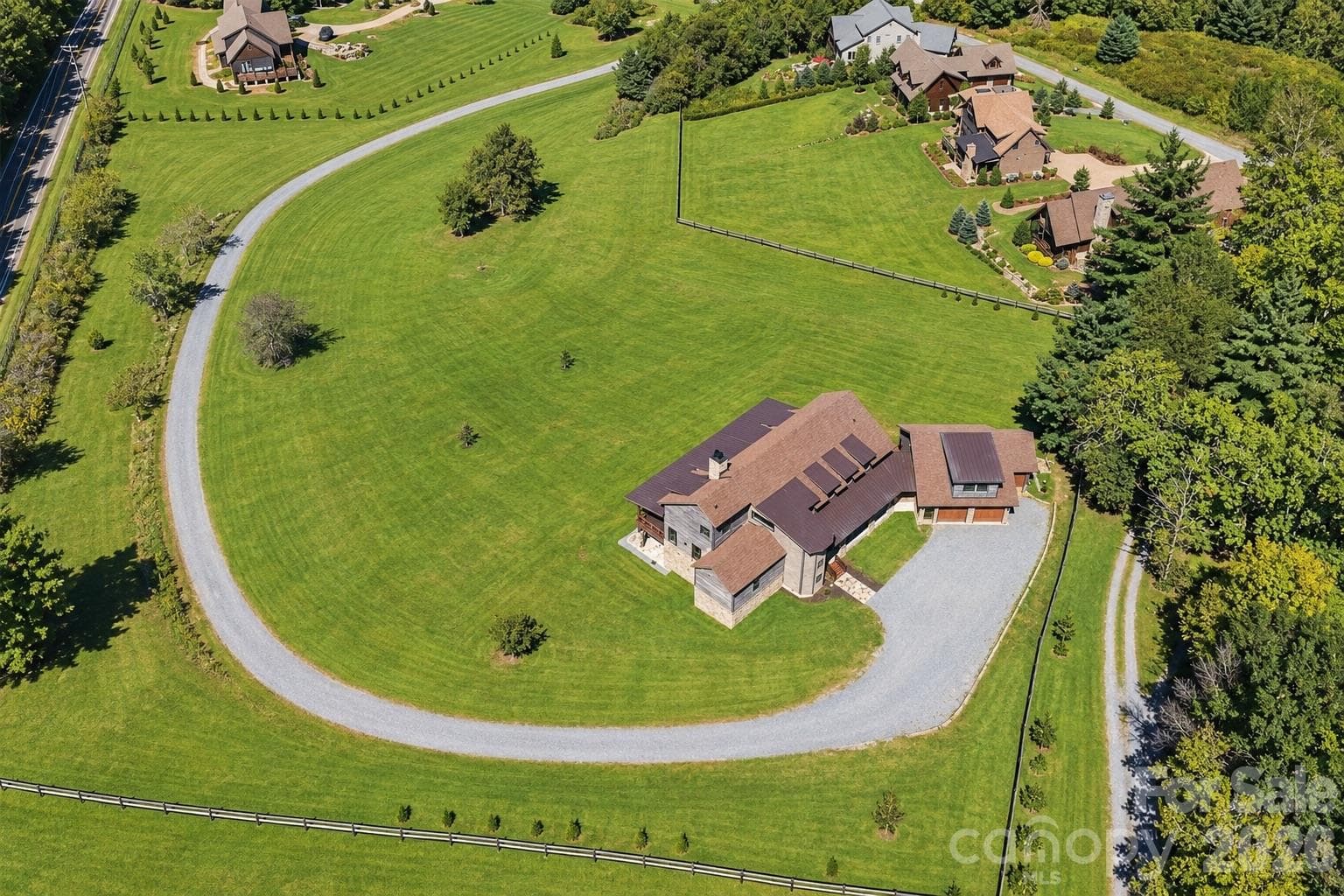 Single Family Residence at 119 Summer Day Drive, Blowing Rock, photo 4 of 48