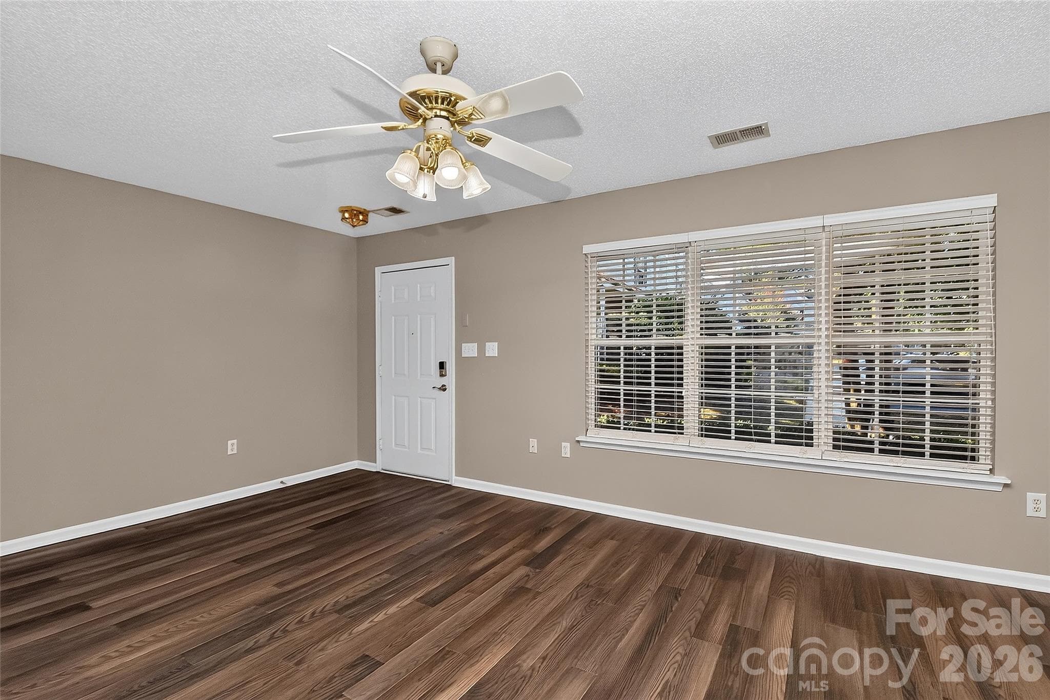 Townhouse at 12523 Bluestem Lane, Charlotte, photo 5 of 36