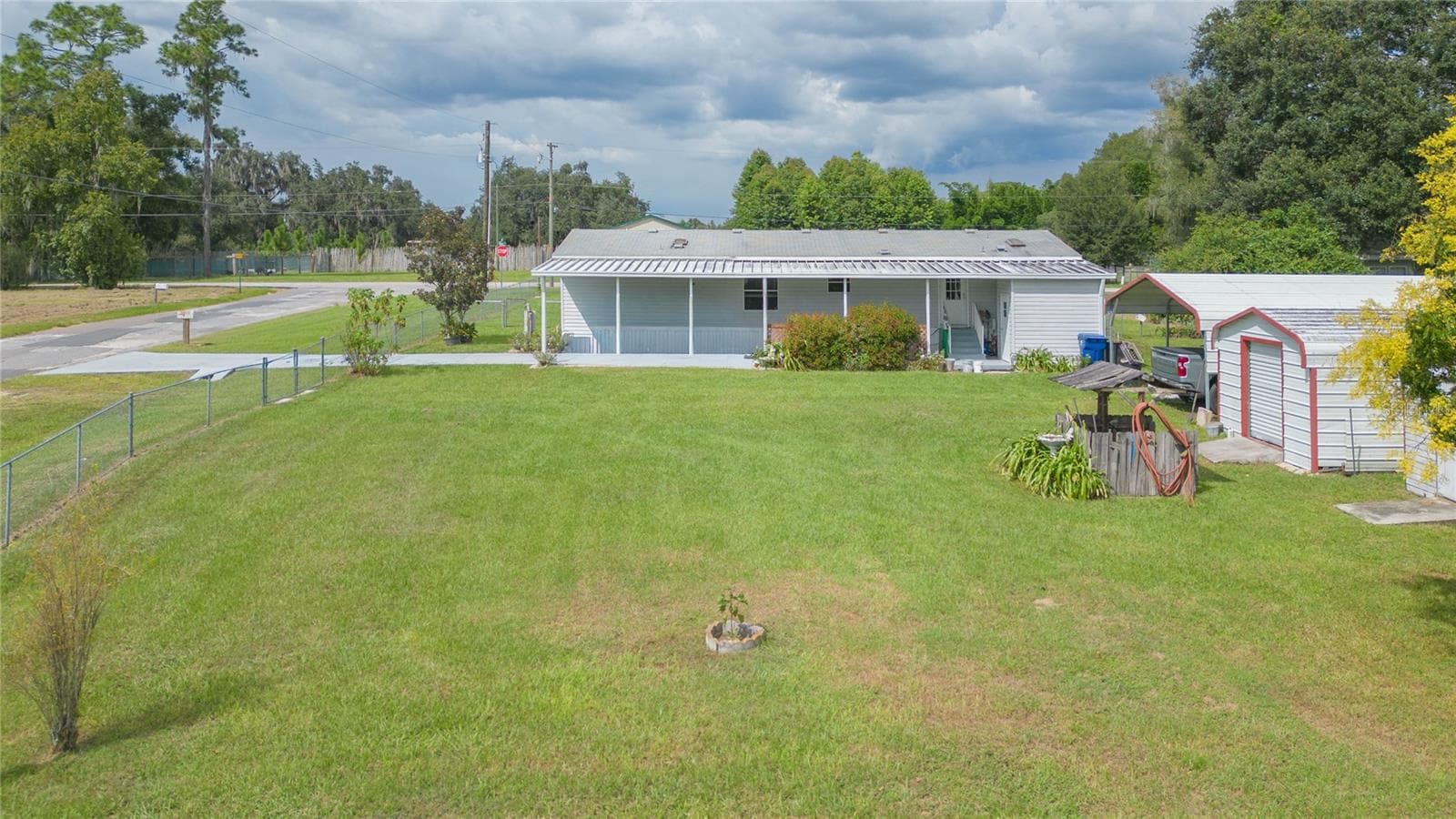 Manufactured Home at 14716 BILLIE LN, DADE CITY, photo 40 of 44