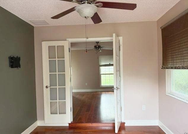 Single Family Residence at 32911 FOREST AVE, LEESBURG, photo 5 of 14