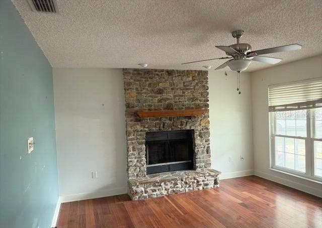 Single Family Residence at 32911 FOREST AVE, LEESBURG, photo 6 of 14