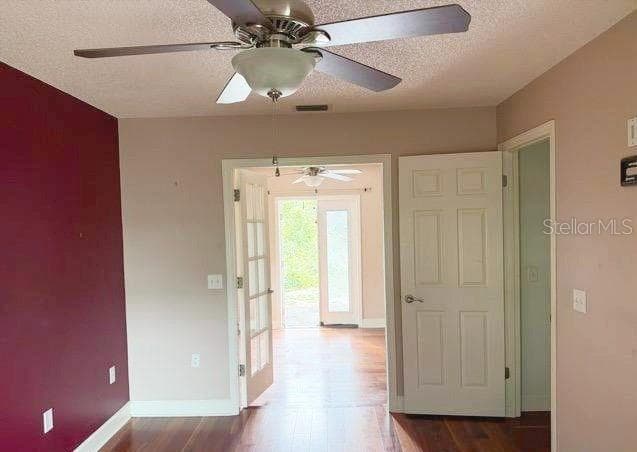Single Family Residence at 32911 FOREST AVE, LEESBURG, photo 8 of 14