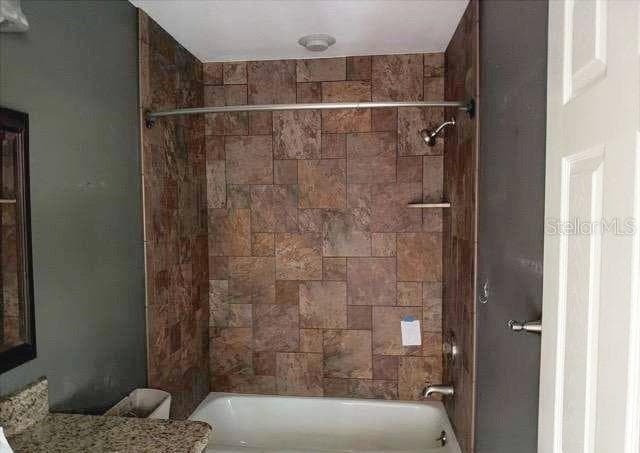 Single Family Residence at 32911 FOREST AVE, LEESBURG, photo 11 of 14