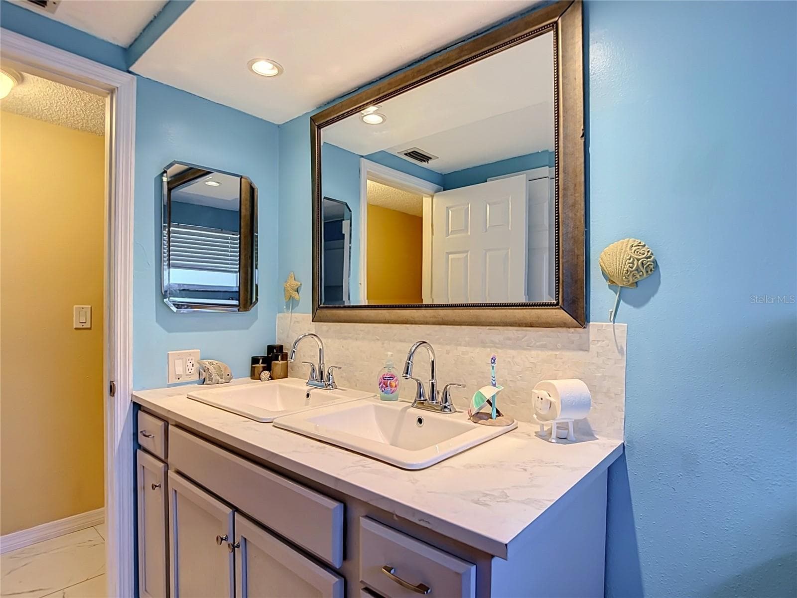 Single Family Residence at 13920 BARNARD AVE, HUDSON, photo 38 of 59