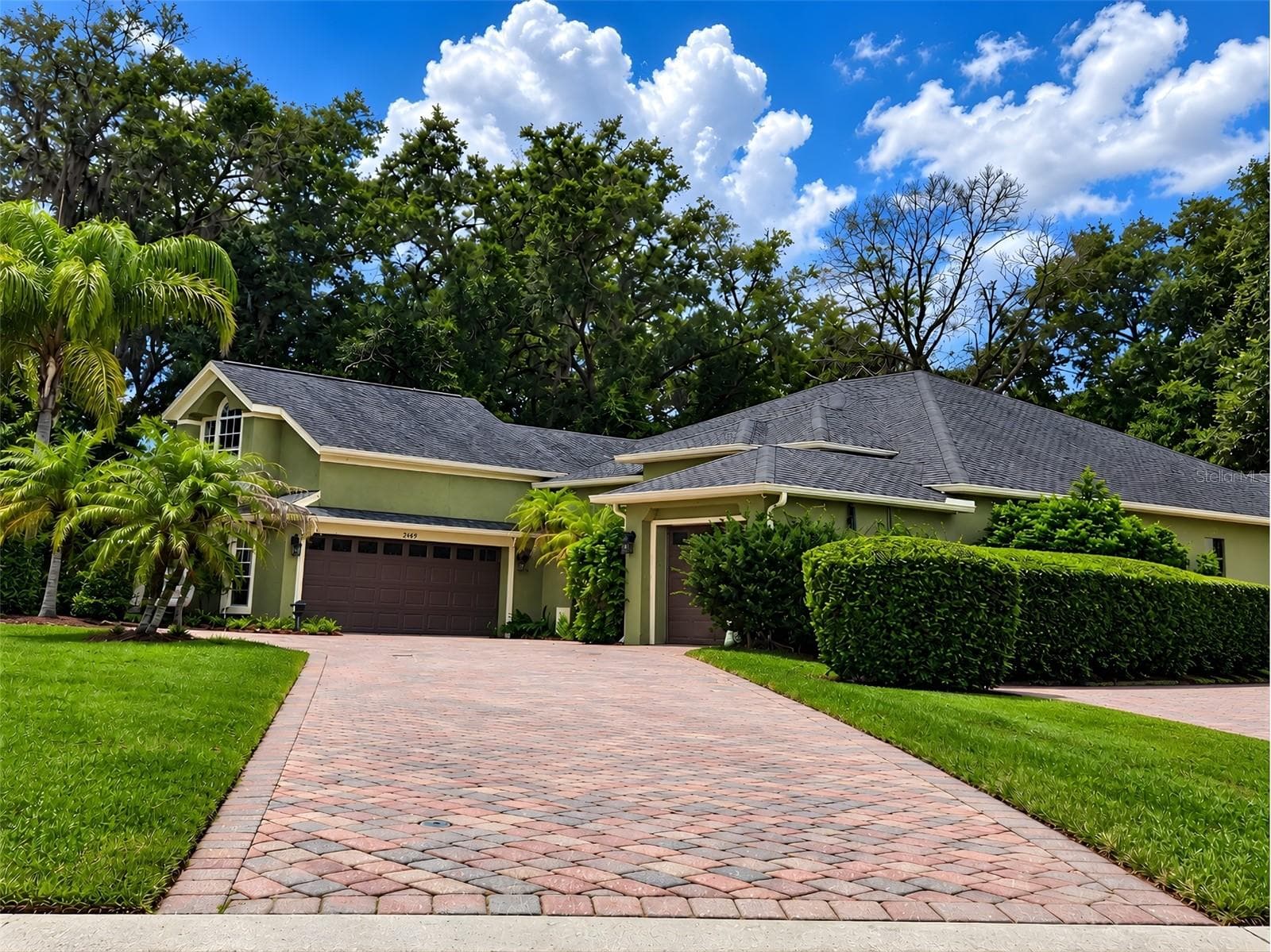 2493 NORTHUMBRIA DR