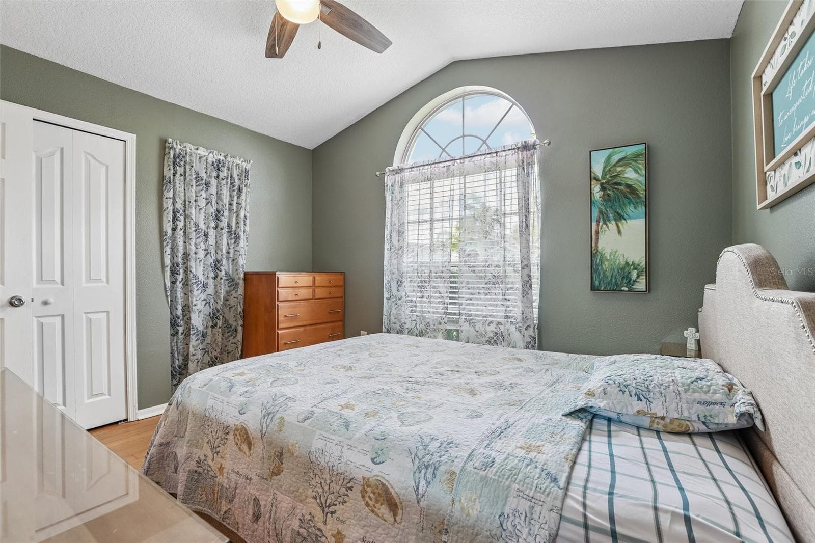 Single Family Residence at 2546 ARROWPOINTE DR, HOLIDAY, photo 17 of 36
