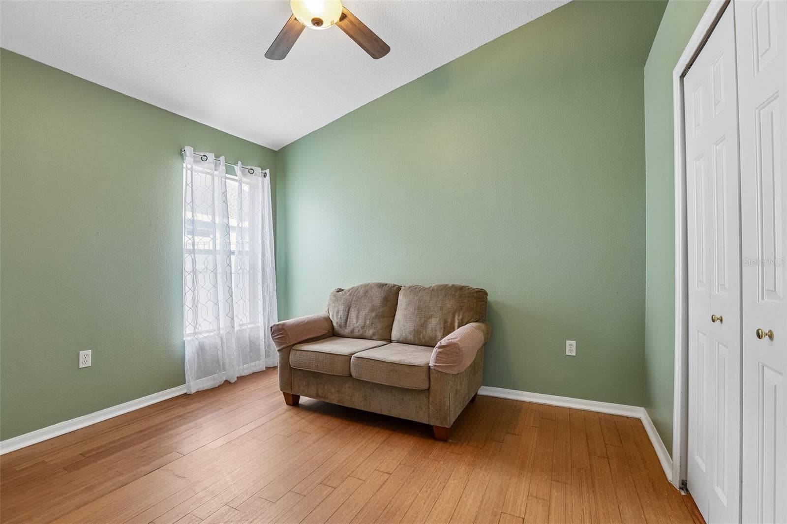 Single Family Residence at 2546 ARROWPOINTE DR, HOLIDAY, photo 18 of 36