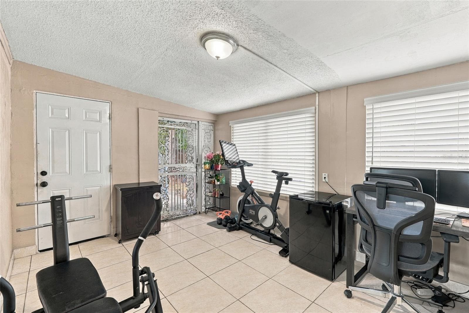 Office - 8030 5TH ST N, ST PETERSBURG