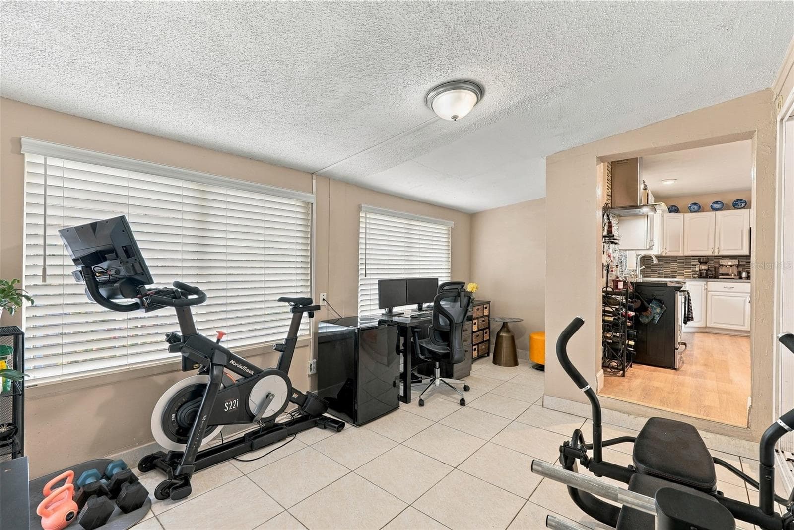 Office - 8030 5TH ST N, ST PETERSBURG