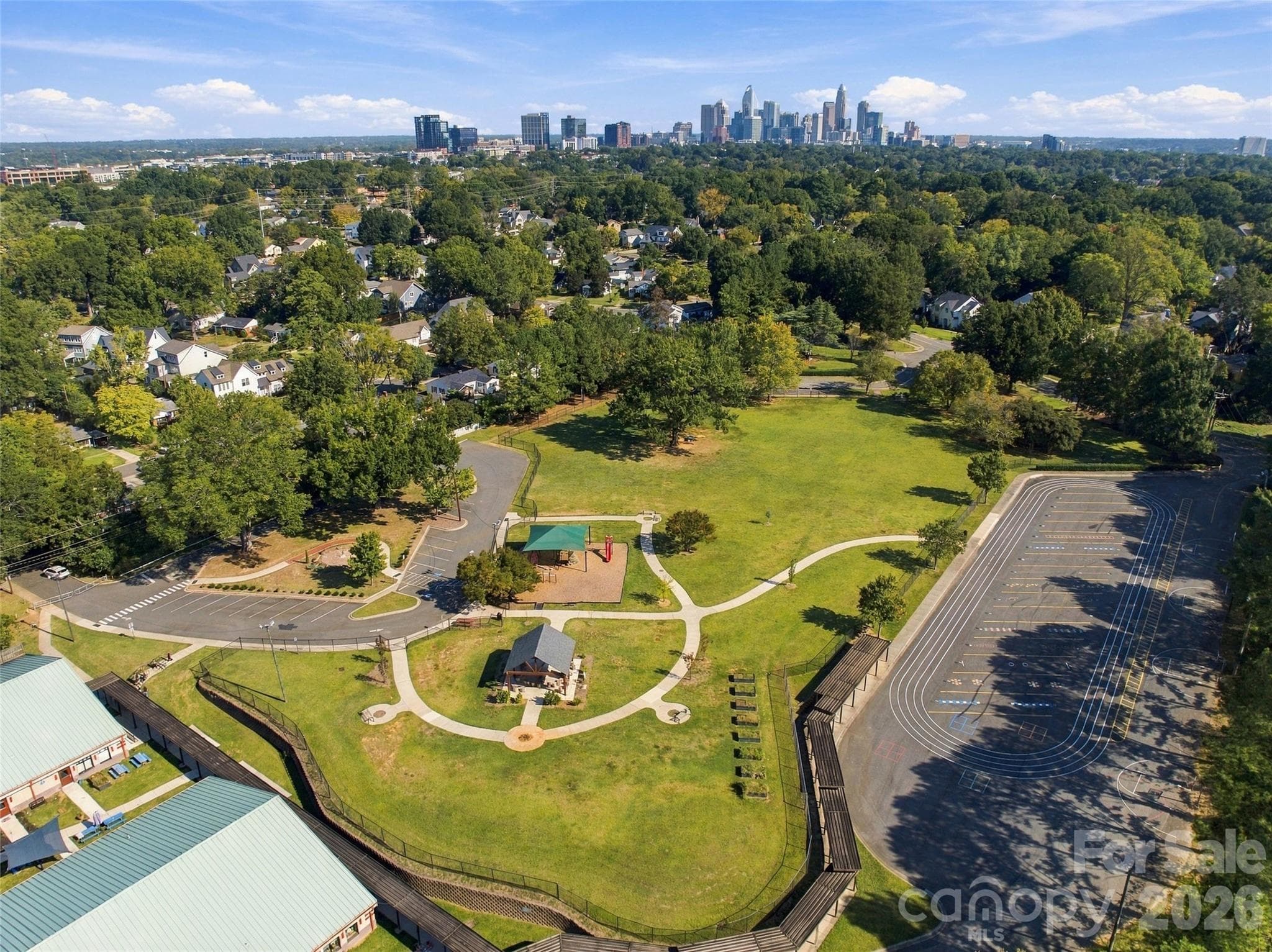 Minutes to Sedgefield Park - 762 Marsh Road, Charlotte