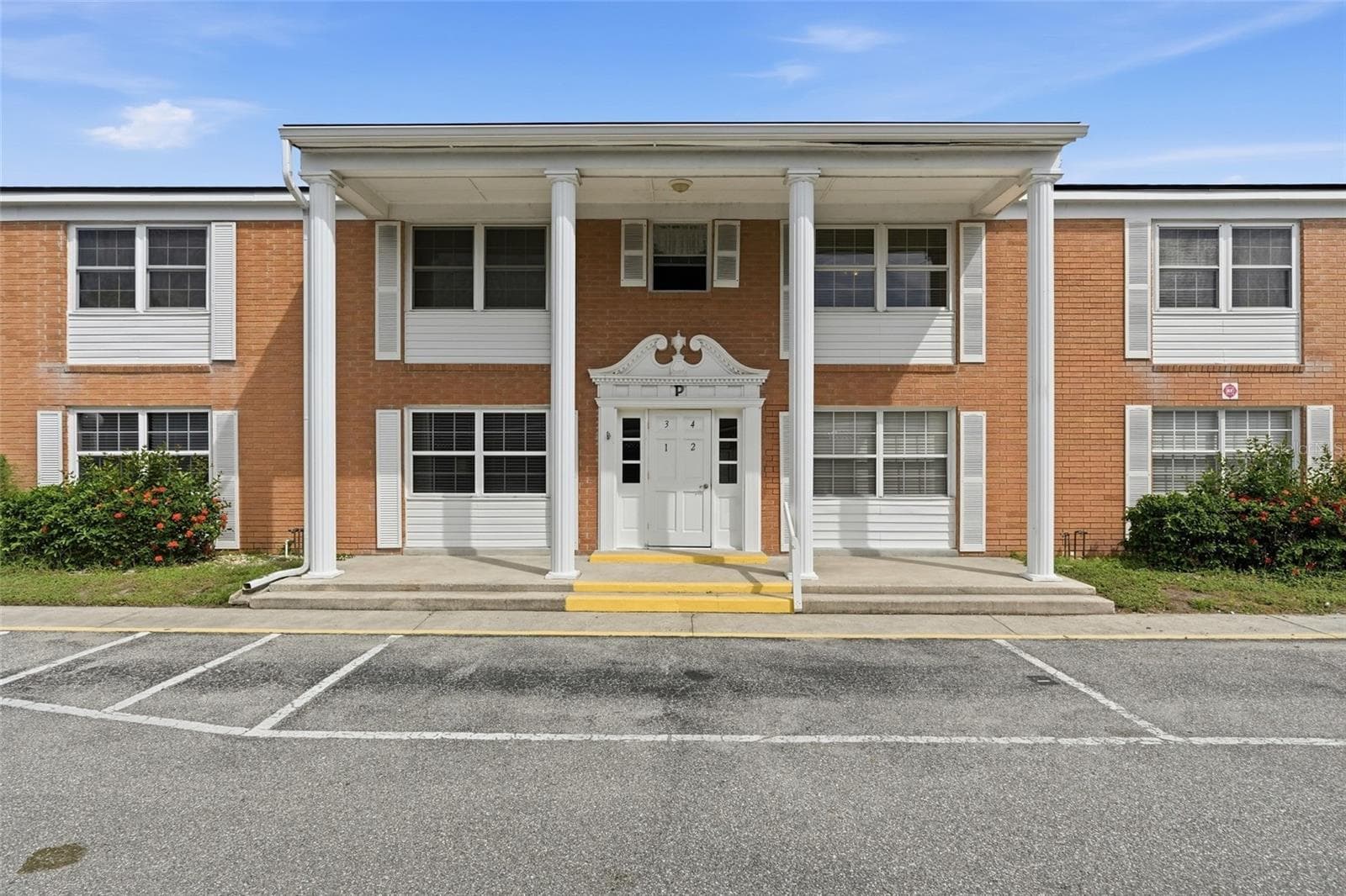 4158 TAMIAMI TRL #P4