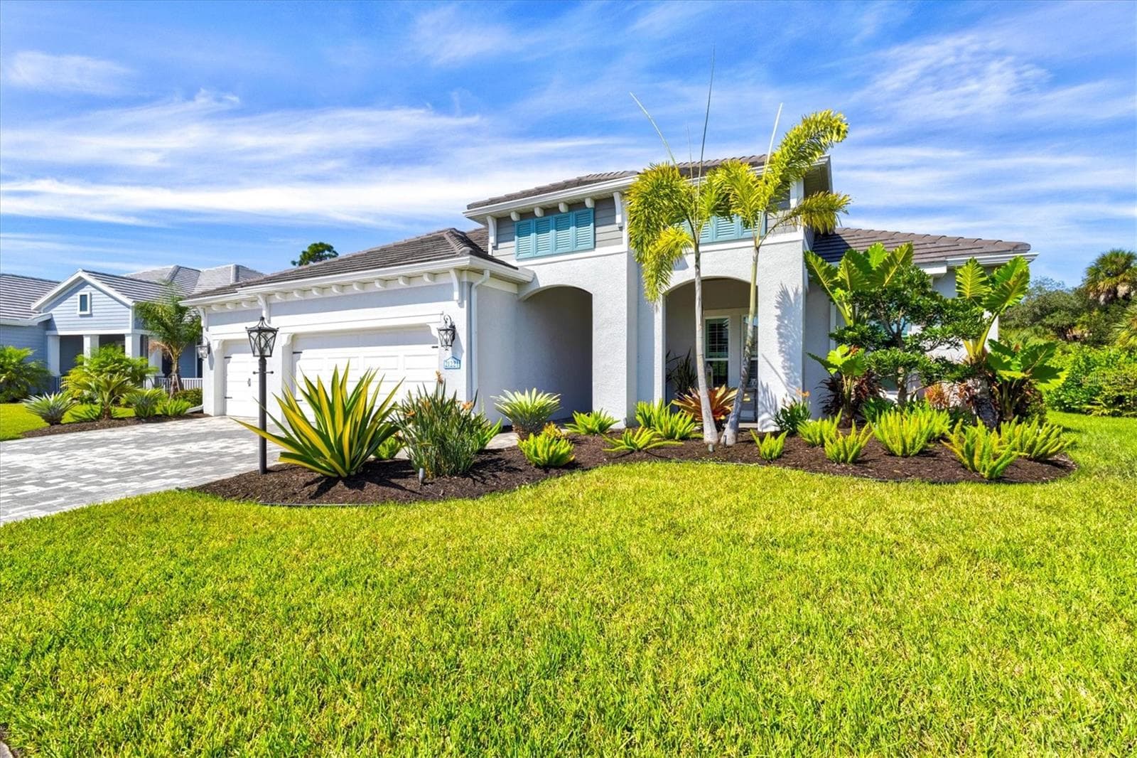 Single Family Residence at 21221 HOLMES CIR, VENICE, photo 6 of 100