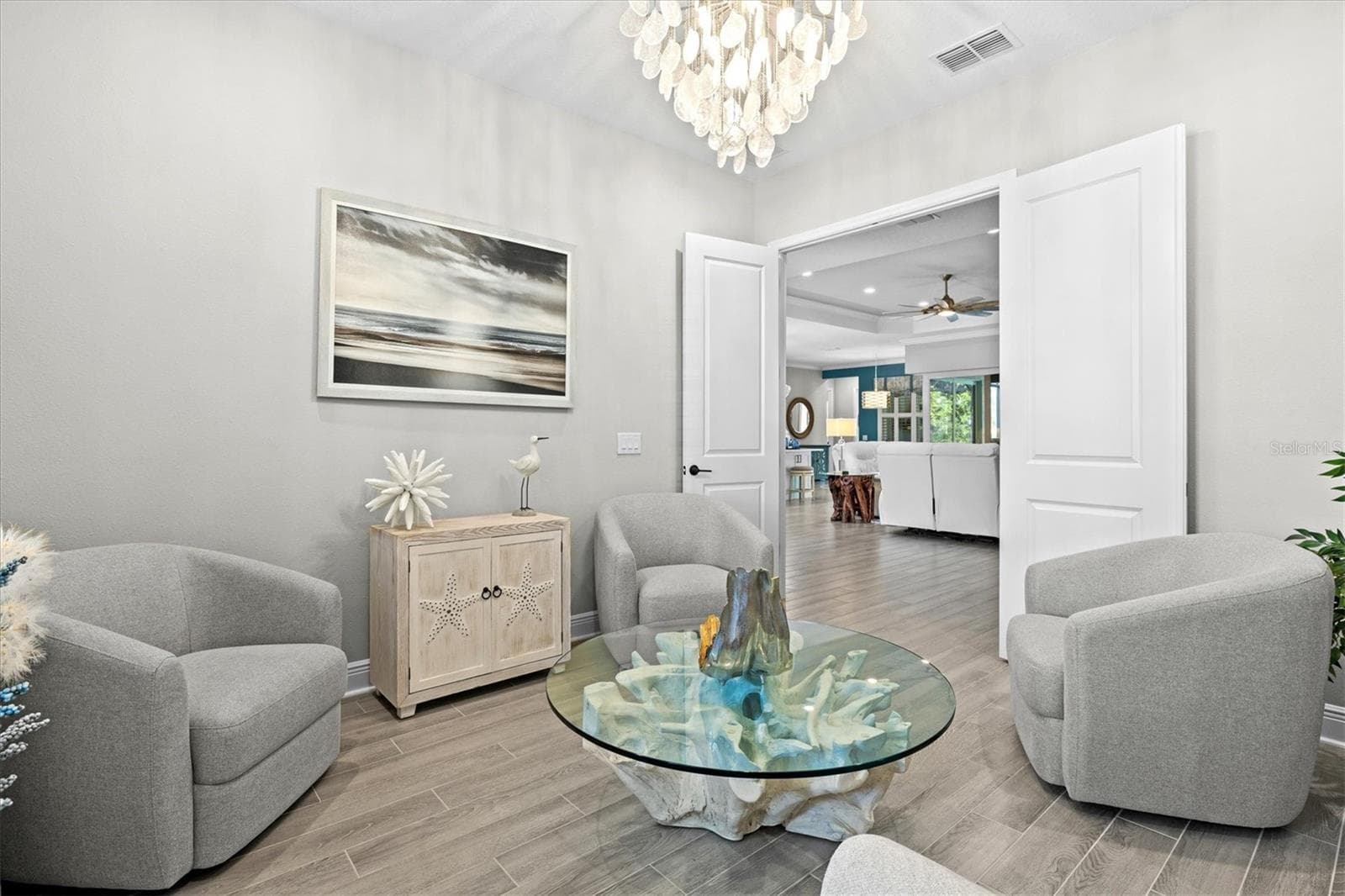 Single Family Residence at 21221 HOLMES CIR, VENICE, photo 14 of 100