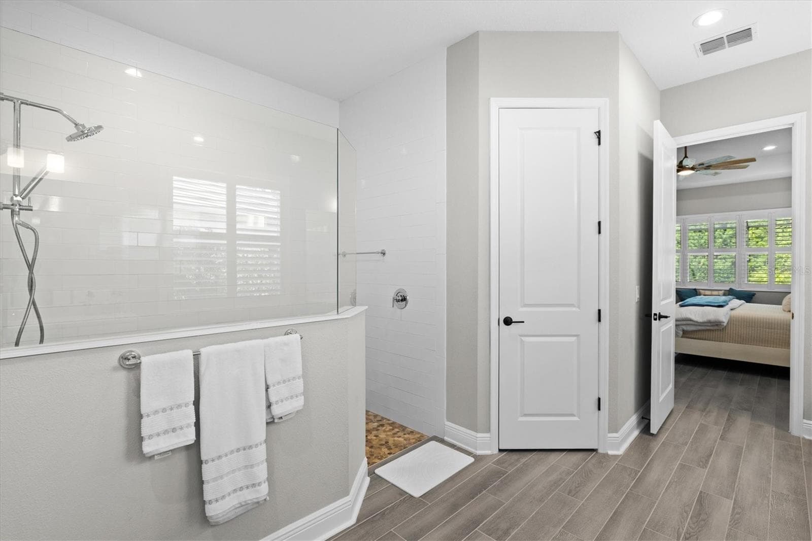 Single Family Residence at 21221 HOLMES CIR, VENICE, photo 41 of 100