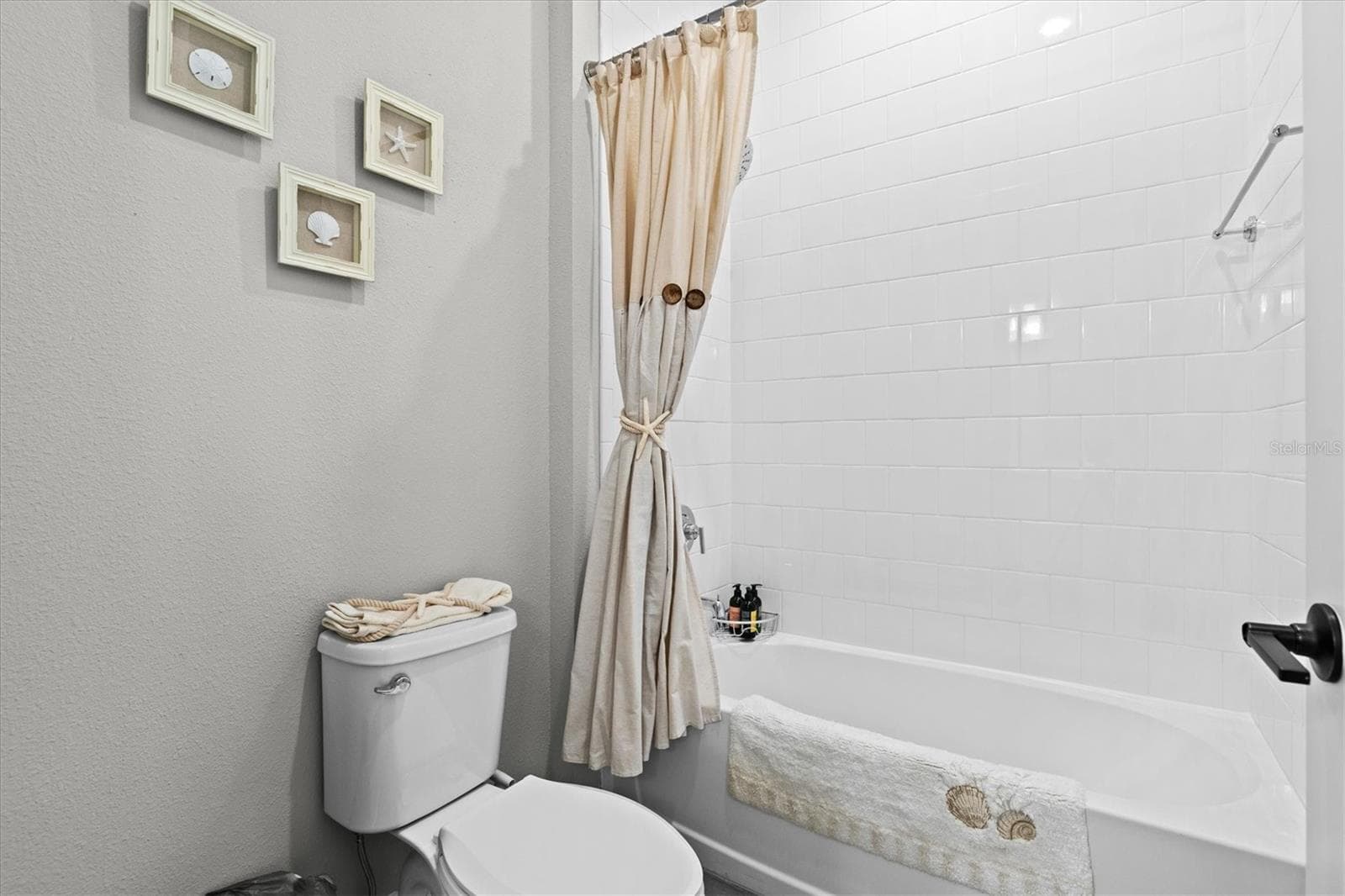 Single Family Residence at 21221 HOLMES CIR, VENICE, photo 46 of 100