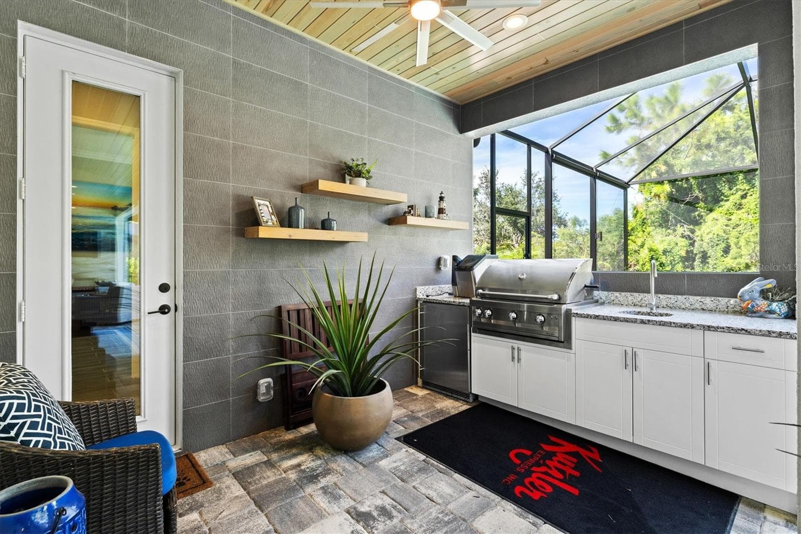 Single Family Residence at 21221 HOLMES CIR, VENICE, photo 57 of 100