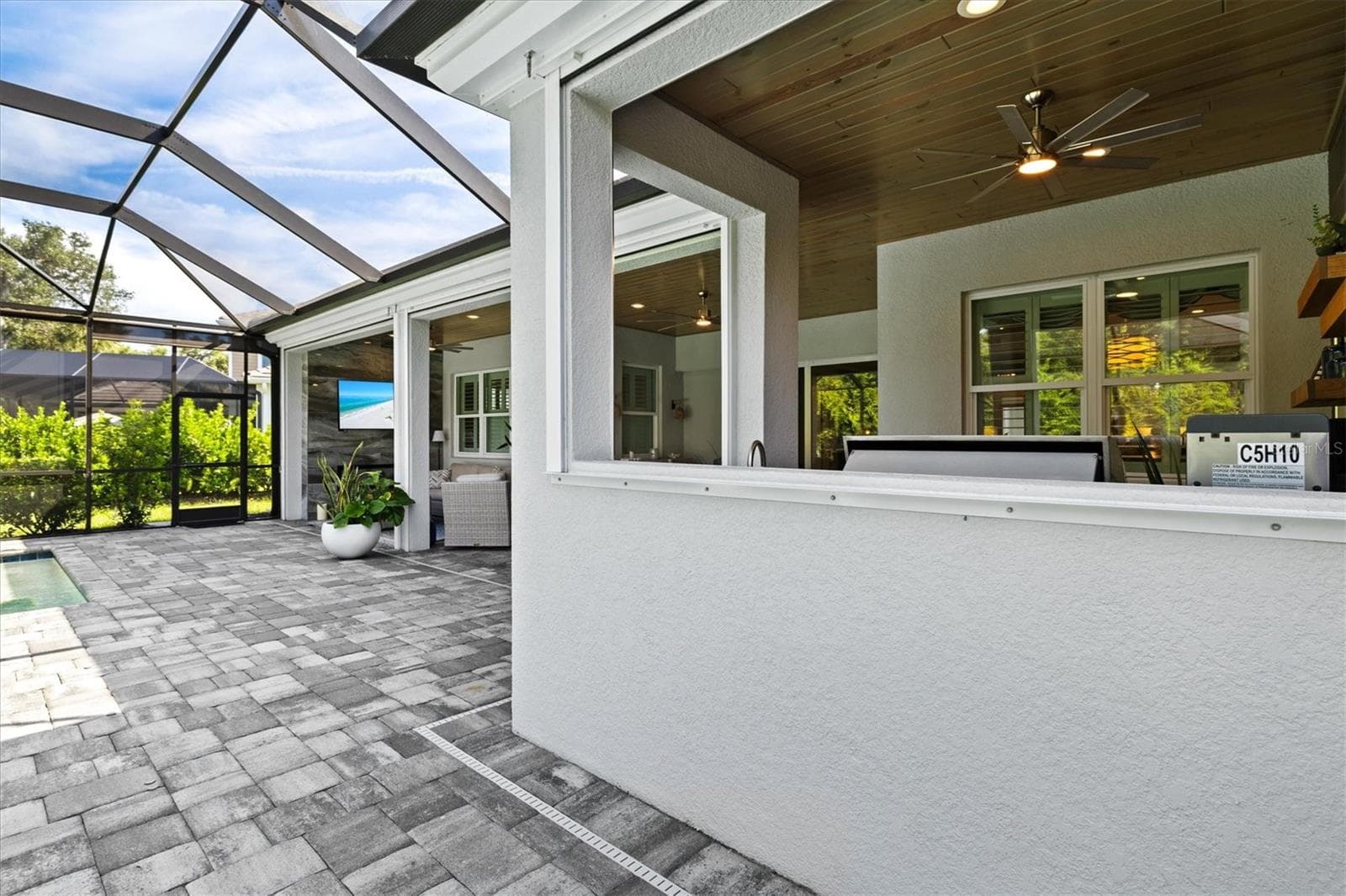 Single Family Residence at 21221 HOLMES CIR, VENICE, photo 91 of 100
