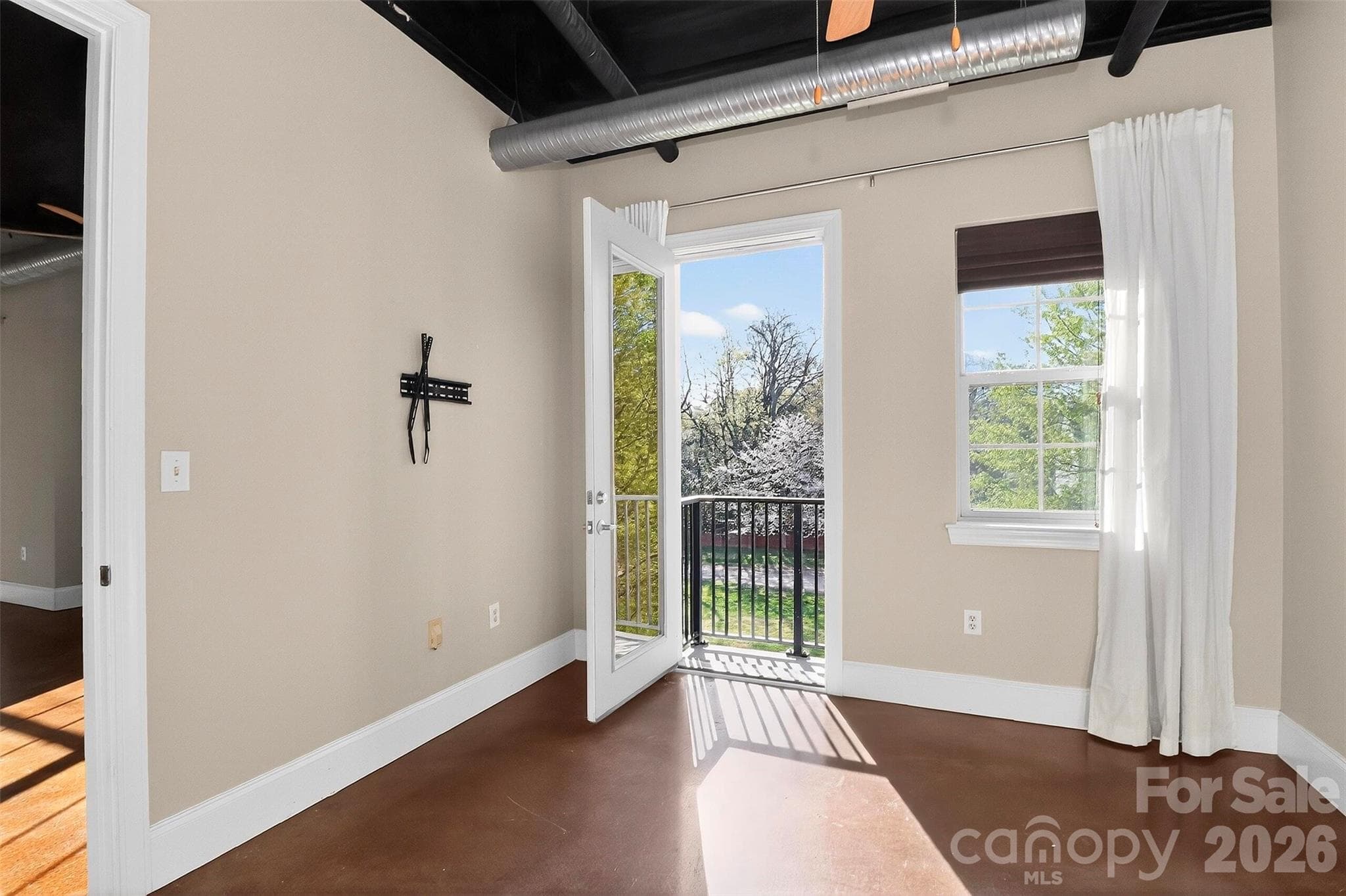 Condominium at 2338 Yadkin Avenue, Charlotte, photo 4 of 31