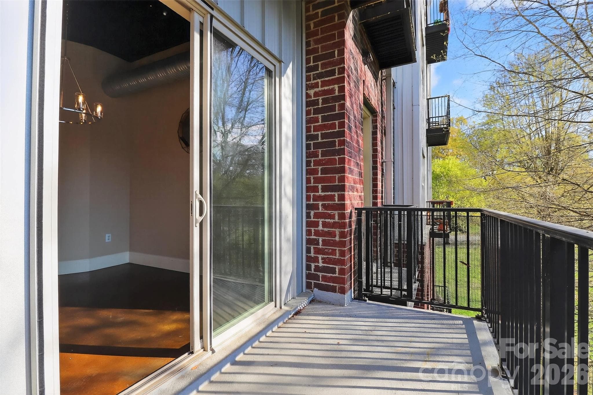 Condominium at 2338 Yadkin Avenue, Charlotte, photo 9 of 31