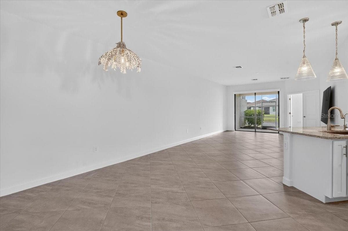 Villa at 15914 CLEAR SKIES PL, BRADENTON, photo 13 of 79
