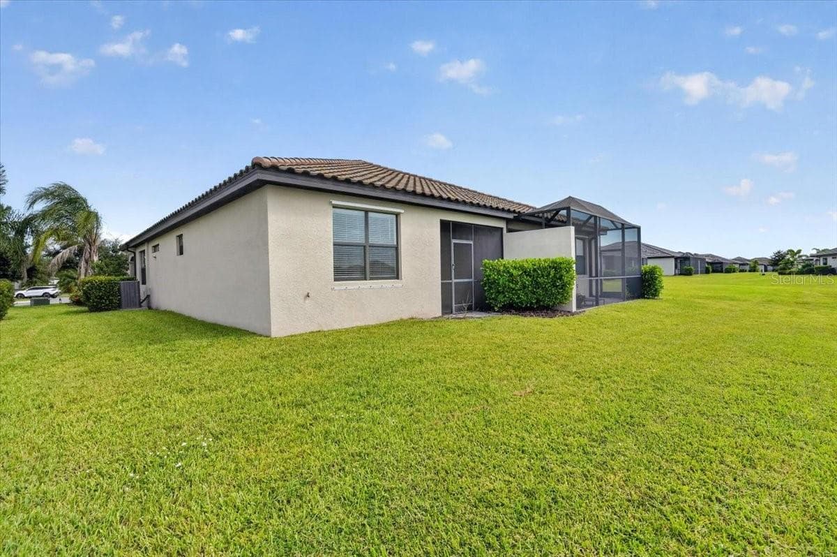 Villa at 15914 CLEAR SKIES PL, BRADENTON, photo 39 of 79