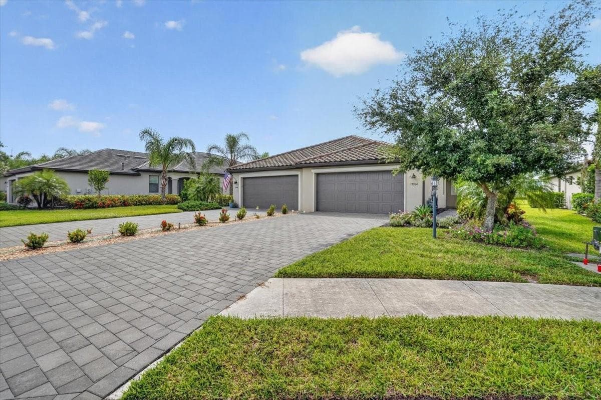 Villa at 15914 CLEAR SKIES PL, BRADENTON, photo 50 of 79