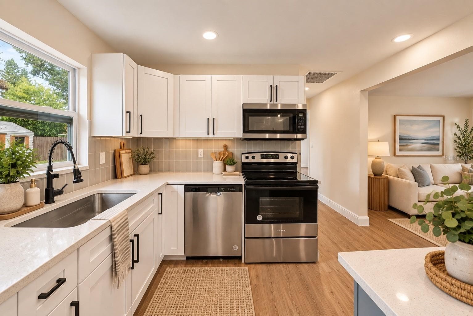 Single Family Residence at 6711 S GABRIELLE ST, TAMPA, photo 10 of 41